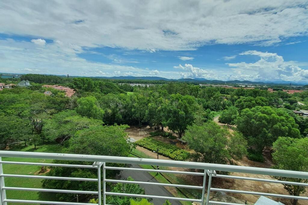 Sky -3 Bedrooms At Cinta Sayang, Apartment *